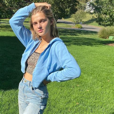 Skylar Dunn (@TheSkylarDunn) .